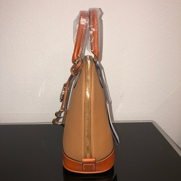 NWT Dooney & Bourke Pebble Grain Zip Zip Caramel Satchel Purse Retail Price $248 - Picture 4 of 5